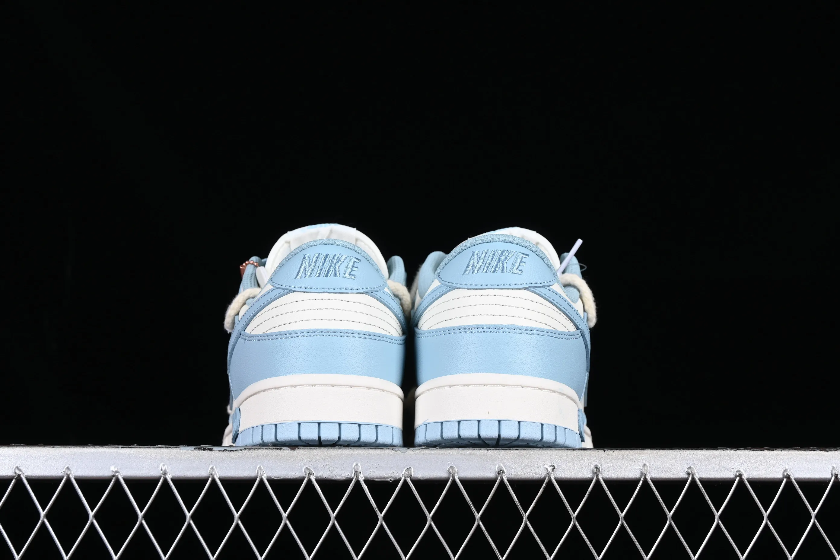 All Categories Nk SB Dunk Series Nk SB Dunk Low Low-top sneakers Nk Dunk Low Summer Stars Sea Salt Milk Ice Customized version of deconstructed strap casual sneakers DD1503-123
